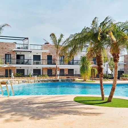 Aqua Oasis Apartment *