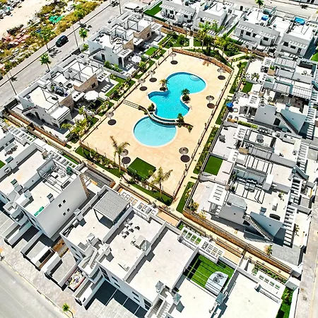 Aqua Oasis Apartment *